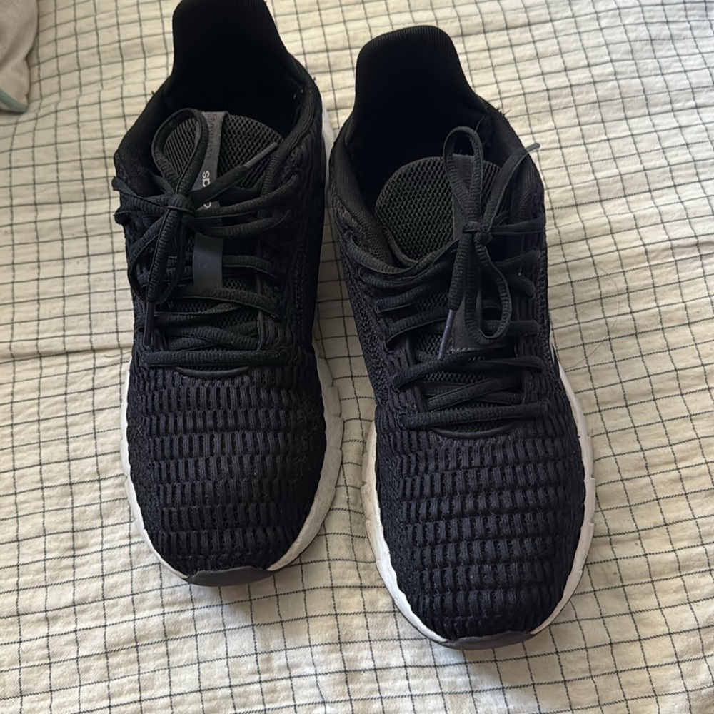 ADIDAS 🔥 - Picture 2 of 4